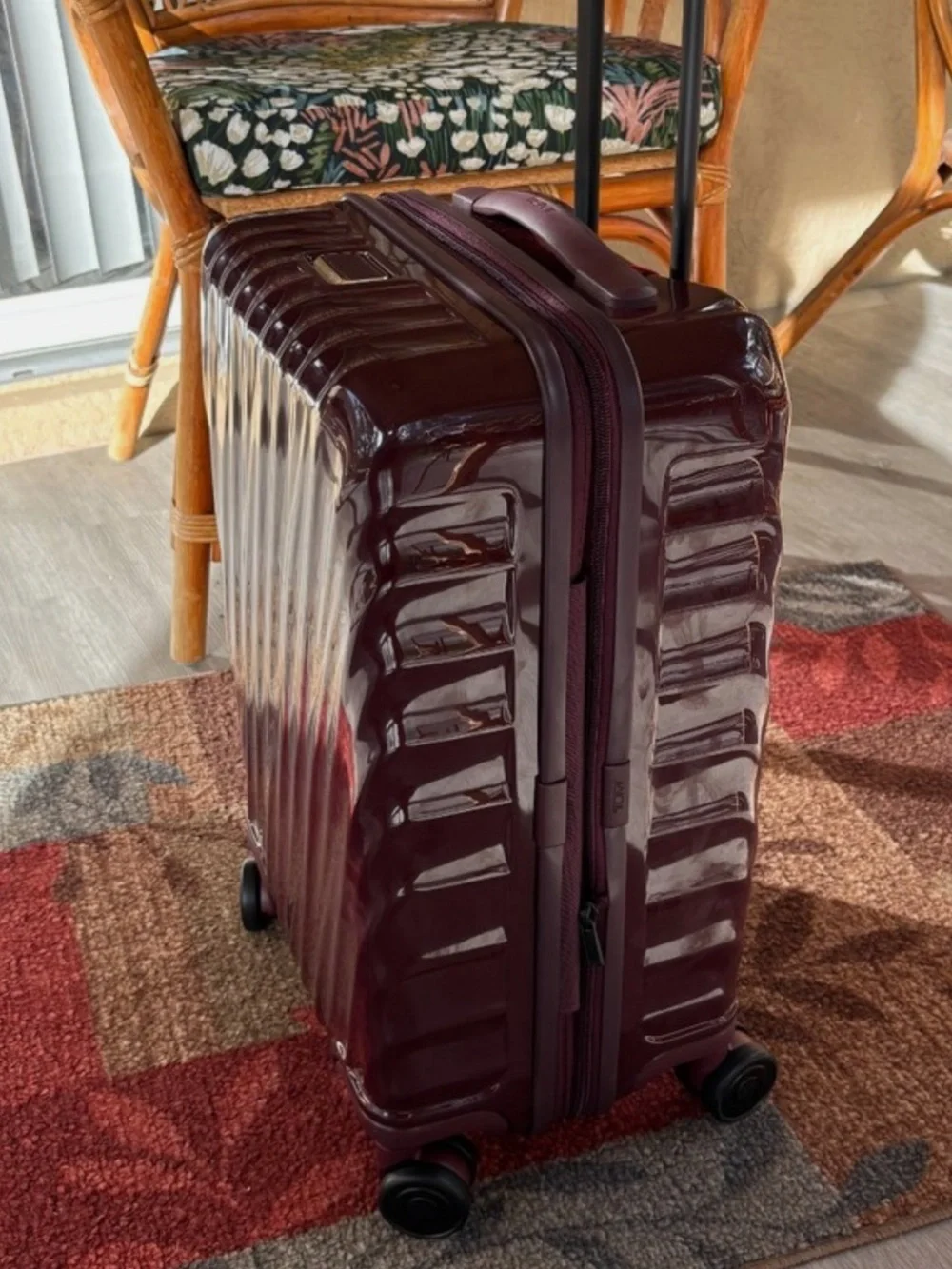 Tumi International Expandable 19-inch Carry-On